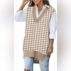 Women's Houndstooth Sweater Vest - Tan and White